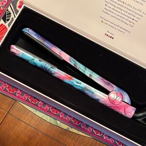 Multicolor Ceramic Styling Iron NIB